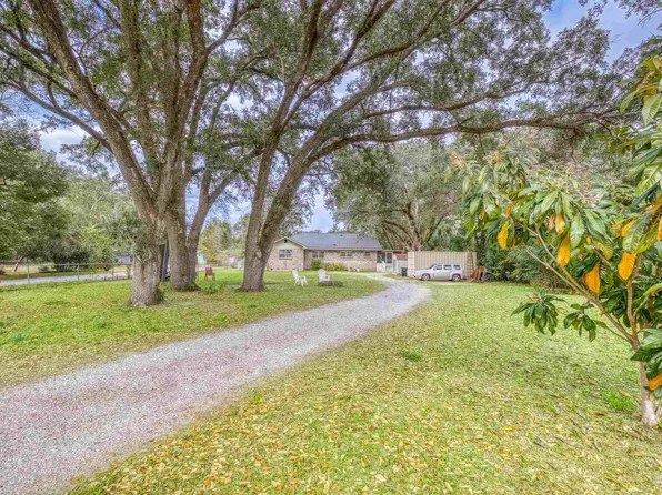 6204 Flaxman St, Pensacola, FL 32506