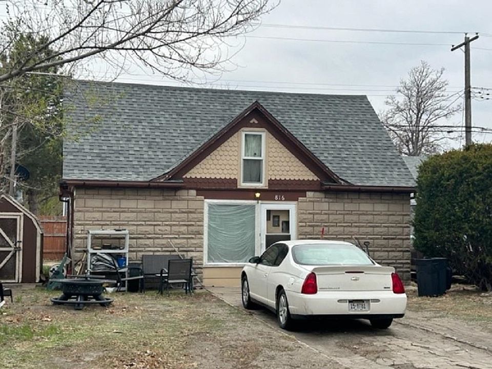 2nd image of 816 W 5th St