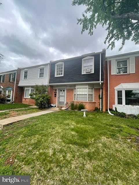 2nd image of 7977 Community Dr