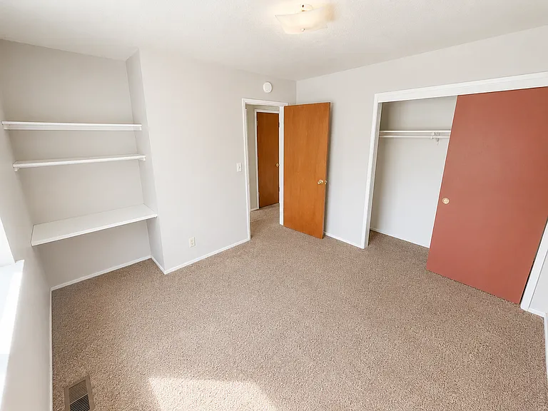 747 W 4th Ave — Photo 32