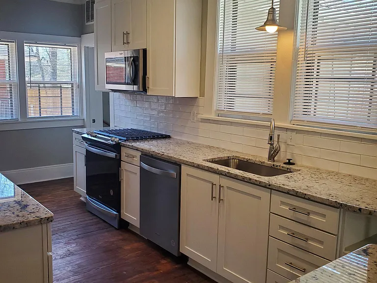 1434 Somerset Ave — Photo 6