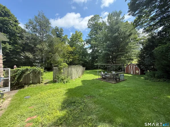 19 Down River Road, New Canaan, CT 06840