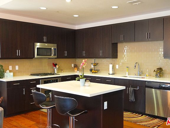 5th image of 4211 Redwood Ave Unit 206