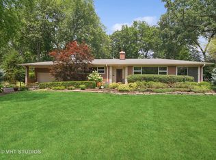 378 Meadow Ln, Palatine, IL 60067