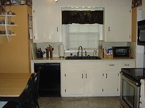 2nd image of 605 Denby St