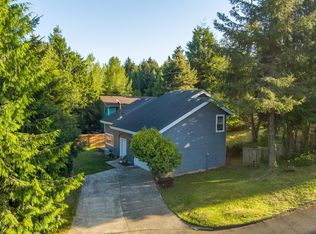 765 SW Norwood Park Pl, Waldport, OR
