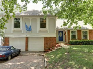 9963 Nieman Rd, Overland Park, KS 66214