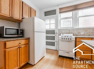 522 W Surf St APT 2N, Chicago, IL 60657