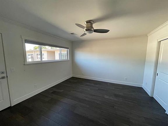 3rd image of 735 Roble Ave #3