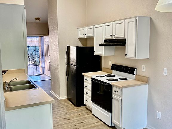 10391 Kitchen_09192023