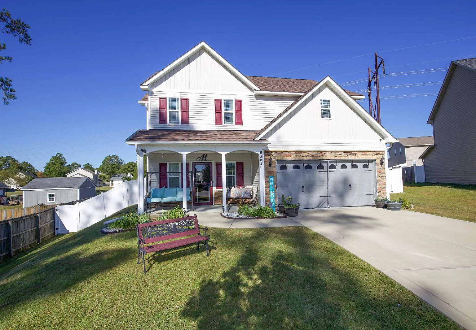 4 bed, 2.5 bath, 2008 sqft, $2,200 — Photo 2