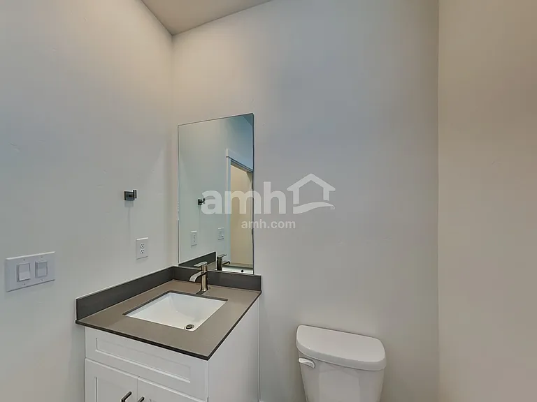 1515 W Afton St — Photo 9