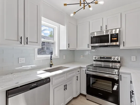 413 E Williams St, Angier, NC 27501