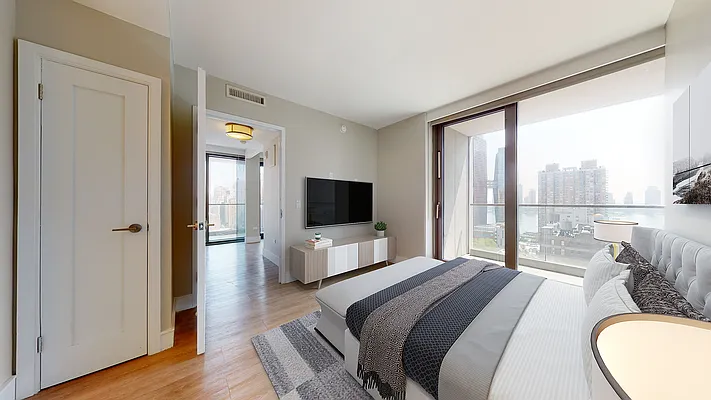 Rented by Bond New York | media 5