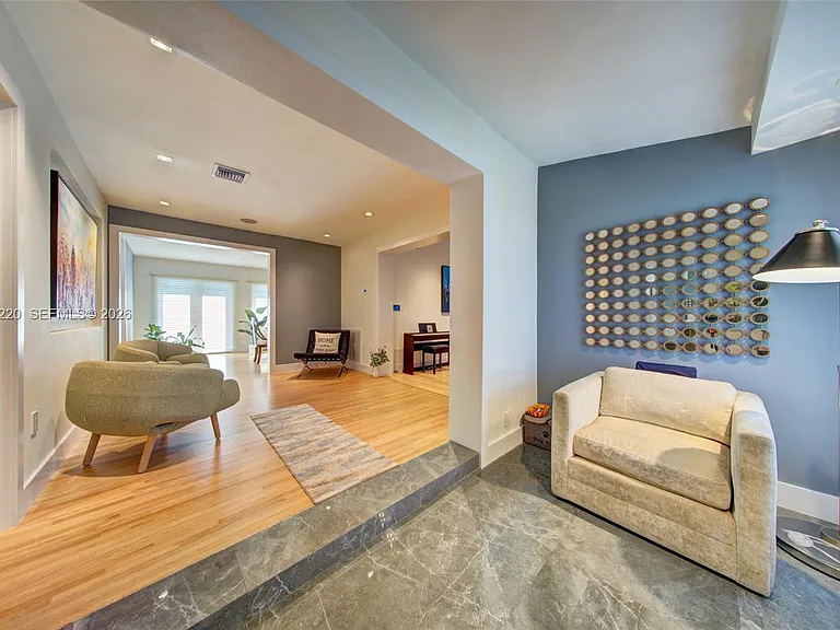 3508 Crystal View Ct — Photo 5