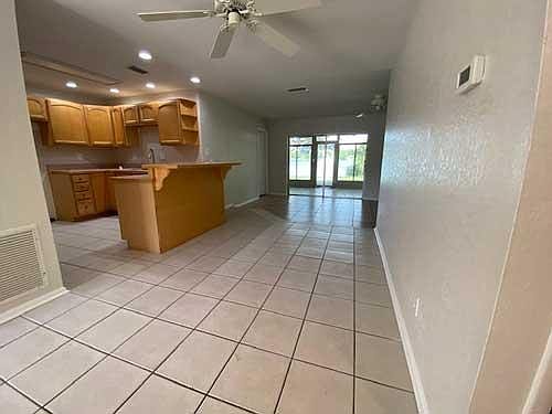 5th image of 10053 60th St