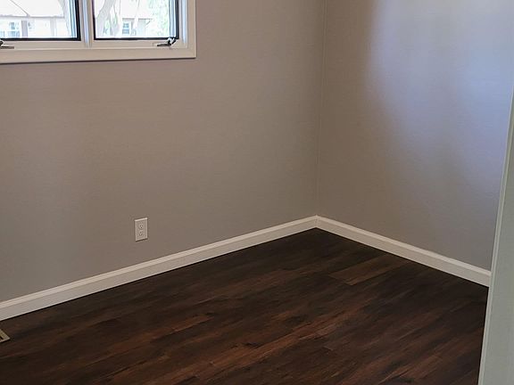 5th image of 8114 S 39th St