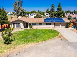 367 E Pecan Ave, Madera, CA 93637