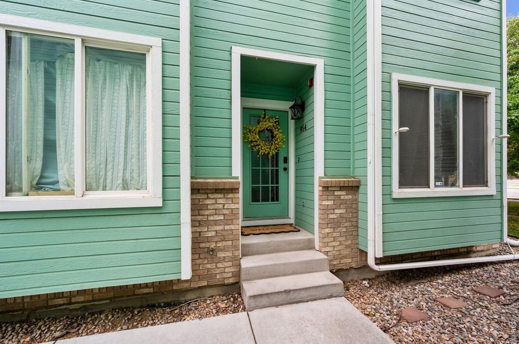 954 Monroe Ave