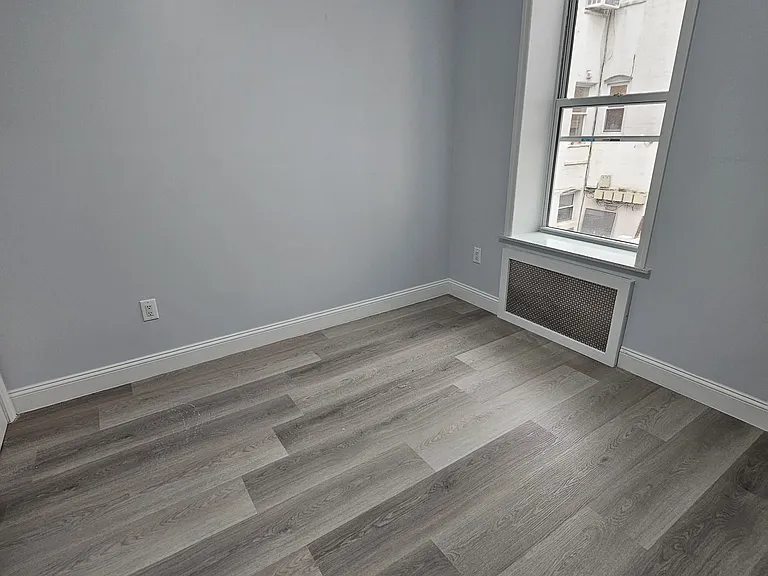 1724 W 13th St #1F — Photo 16