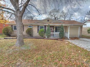 913 Moore Dr, Mesquite, TX 75149