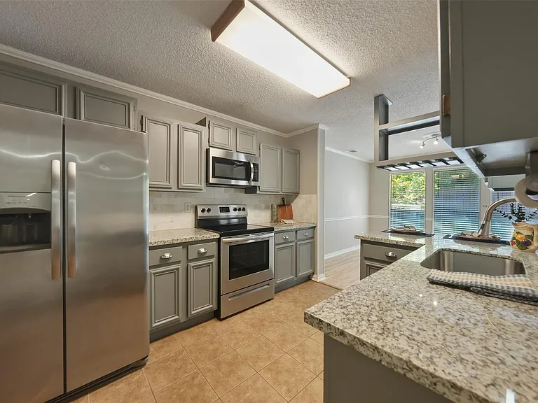 3311 Golden Trails Dr #505 — Photo 8