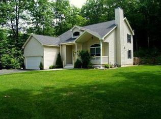 59 Mount Huggins Dr, Swanzey, NH 03446