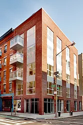 32 Clinton Street in Lower East Side