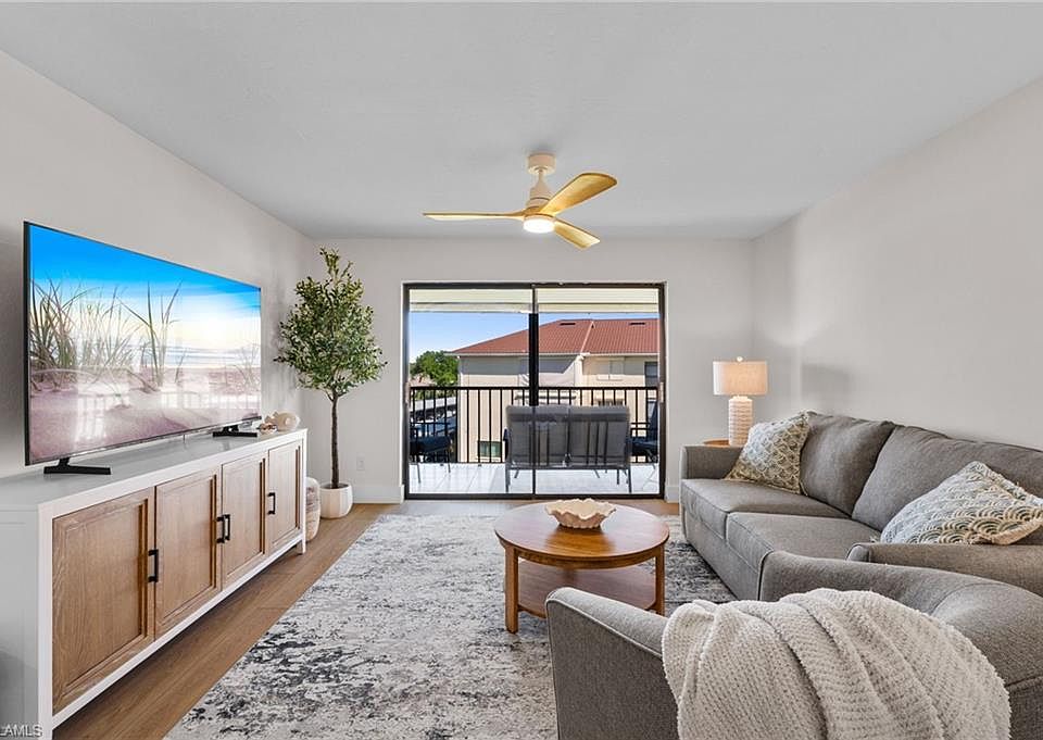 1st image of 11220 Caravel CIR #302