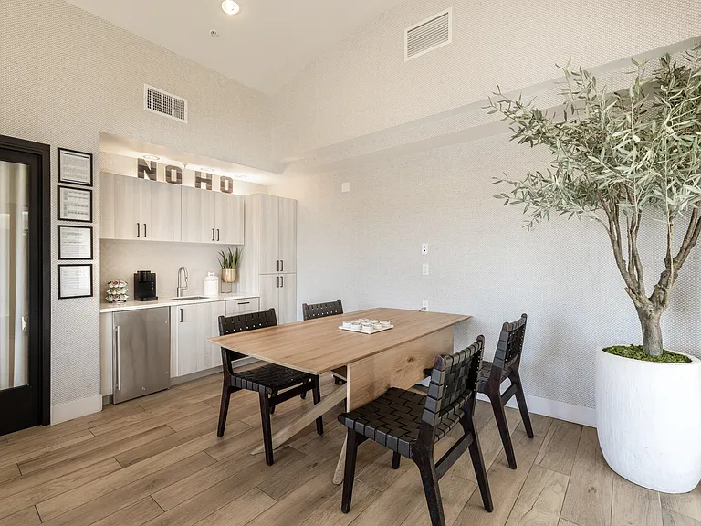 The Guild North Hollywood — Photo 20