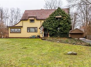 561 Elmgrove Rd, Rochester, NY 14606