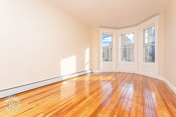 1st image of 477 Bainbridge St #6E