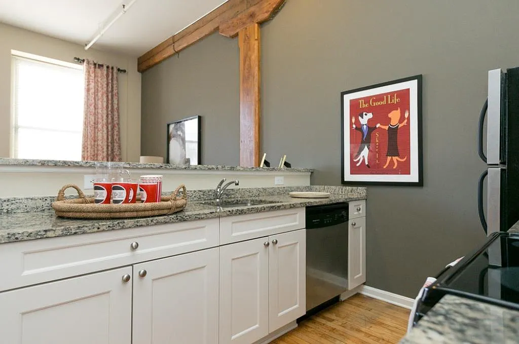 THE GREENEHOUSE — Photo 1
