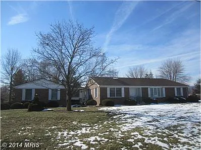 1610 Stoneburner Rd photo 1