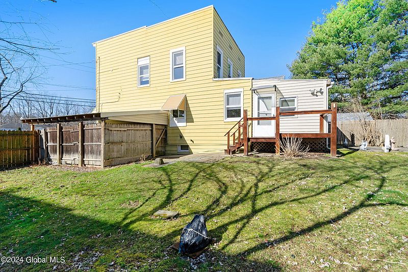 4th image of 89 McCarty Avenue