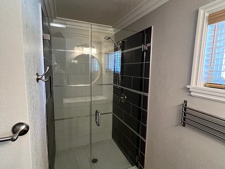 1294 Crowley Ave — Photo 11