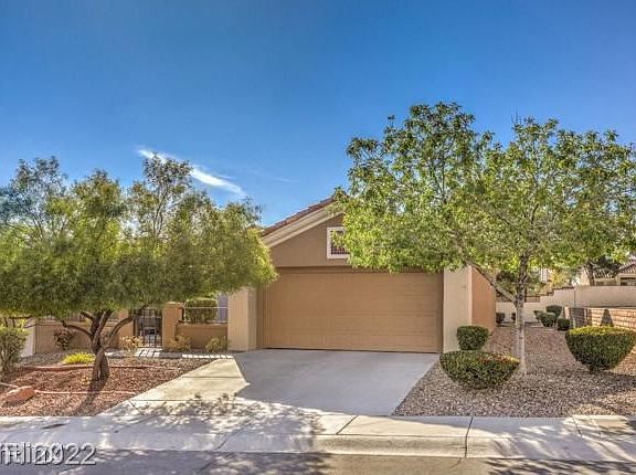 3rd image of 10329 Broom Hill Dr