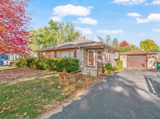 520 N Hugh St, Plano, IL 60545