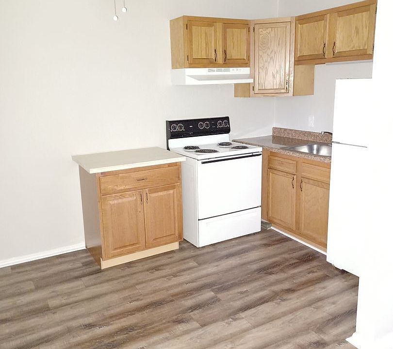 1st image of 3706 Greenwood Blvd #13