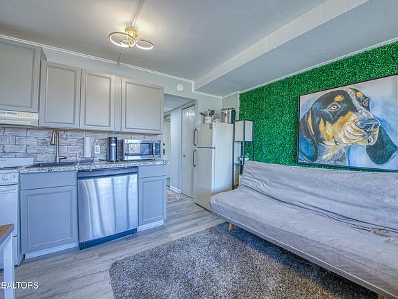 2nd image of 1700 Clinch Ave APT 612