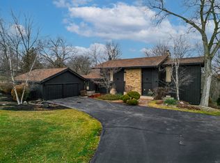 86 Timberlake Rd, Barrington, IL 60010