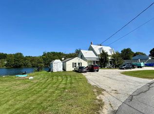 18 Smith St, Pittsfield, NH 03263