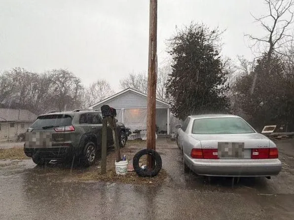 3615 Topping Ave, Kansas City, MO 64129