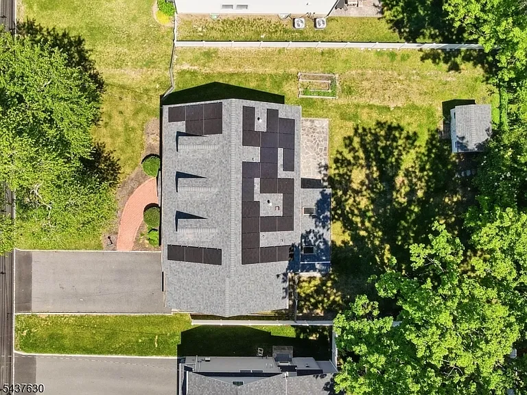 100 Kimball Ave — Photo 45