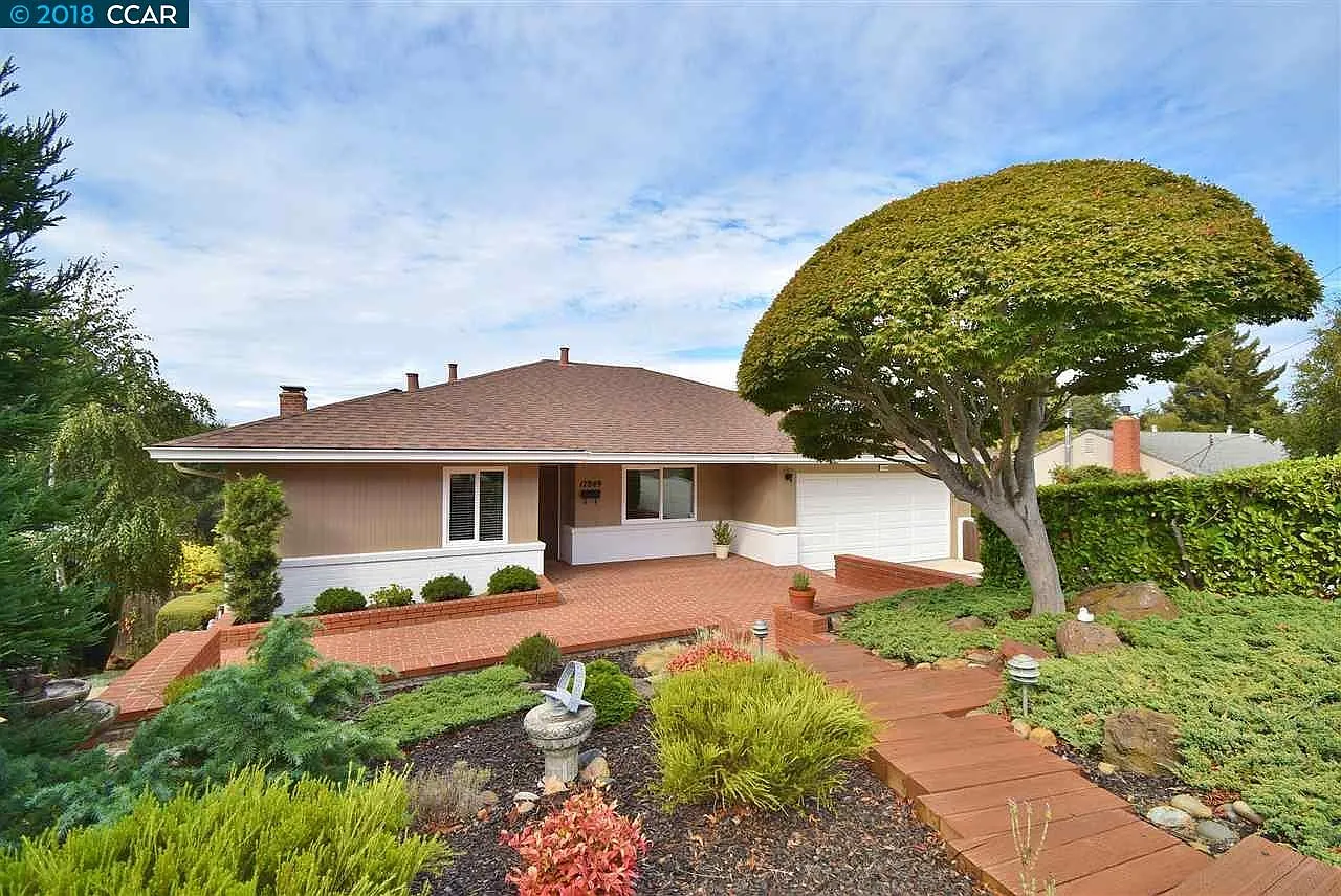 17849 Parker Rd photo 1