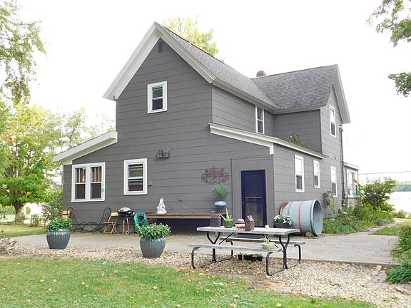 5th image of 1207 Evans Ave