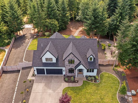 2nd image of 5132 Coppermill Court NE