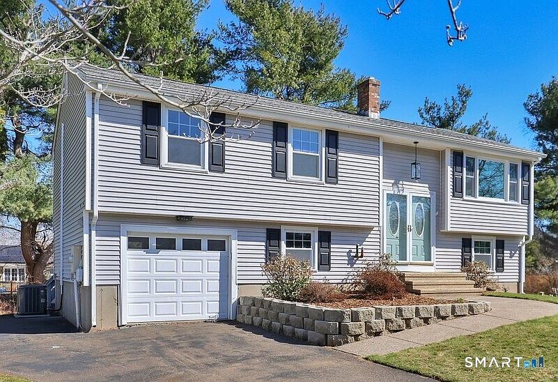 1st image of 8 Blue Meadow Road