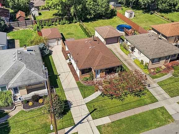 2nd image of 232 Raymond Ave