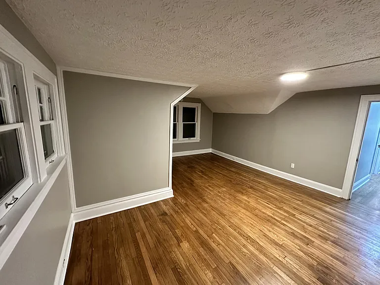 9707 Clifton Blvd #3 — Photo 7